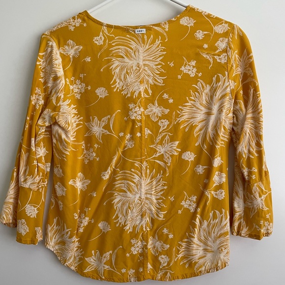 Obey floral button up top - Picture 8 of 8